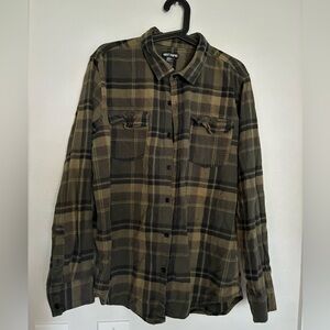 Men’s flannel size xl